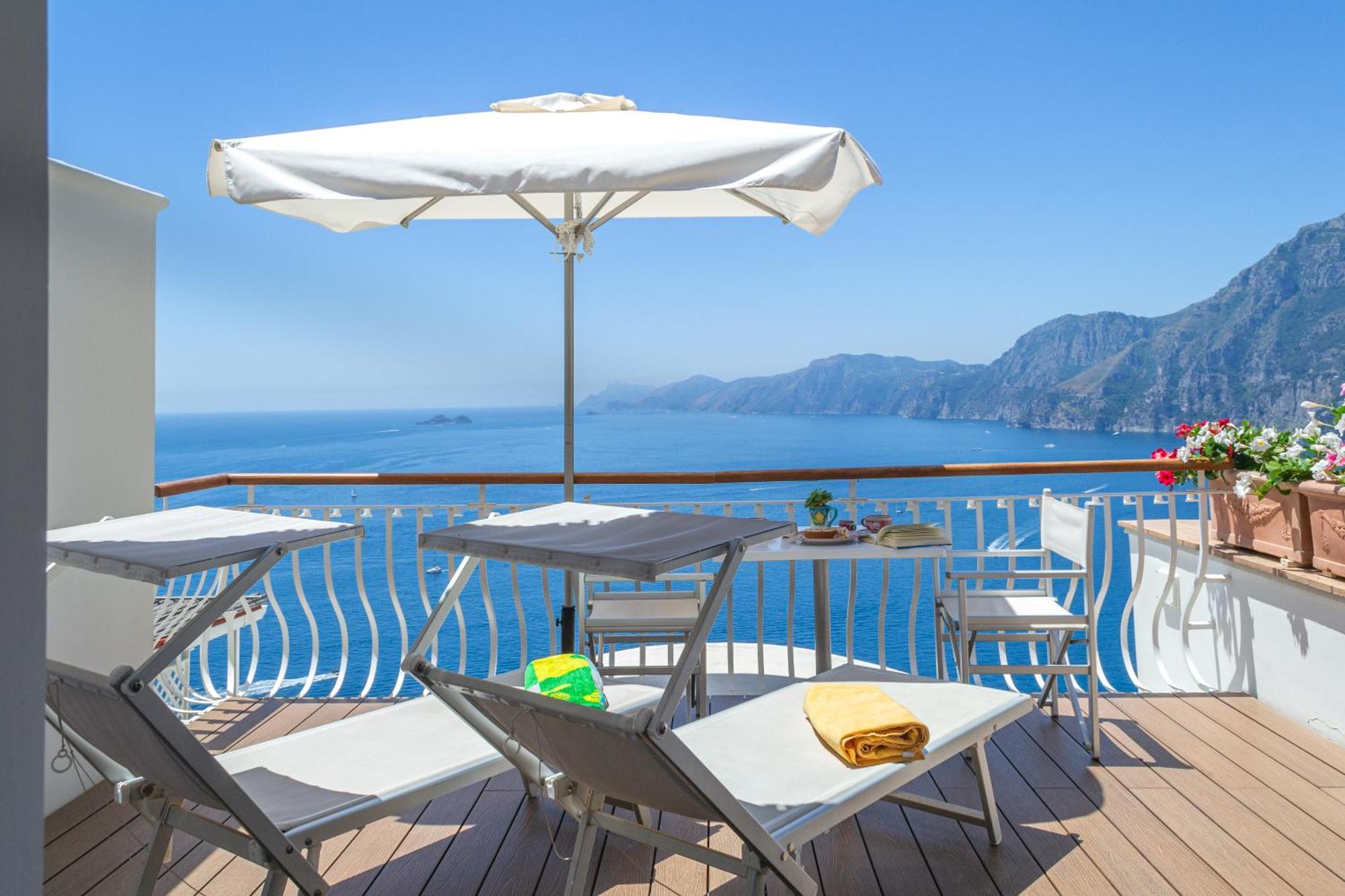Residence Li Galli Praiano Exterior photo