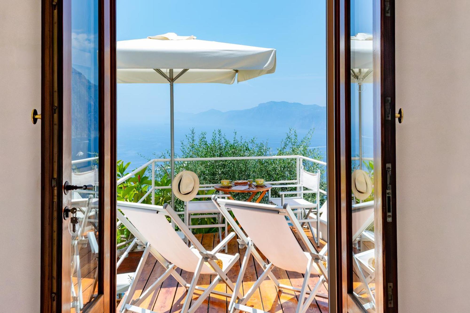Residence Li Galli Praiano Exterior photo