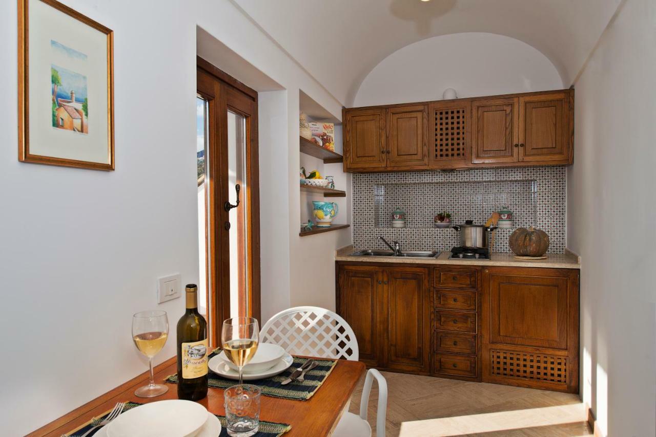 Residence Li Galli Praiano Exterior photo
